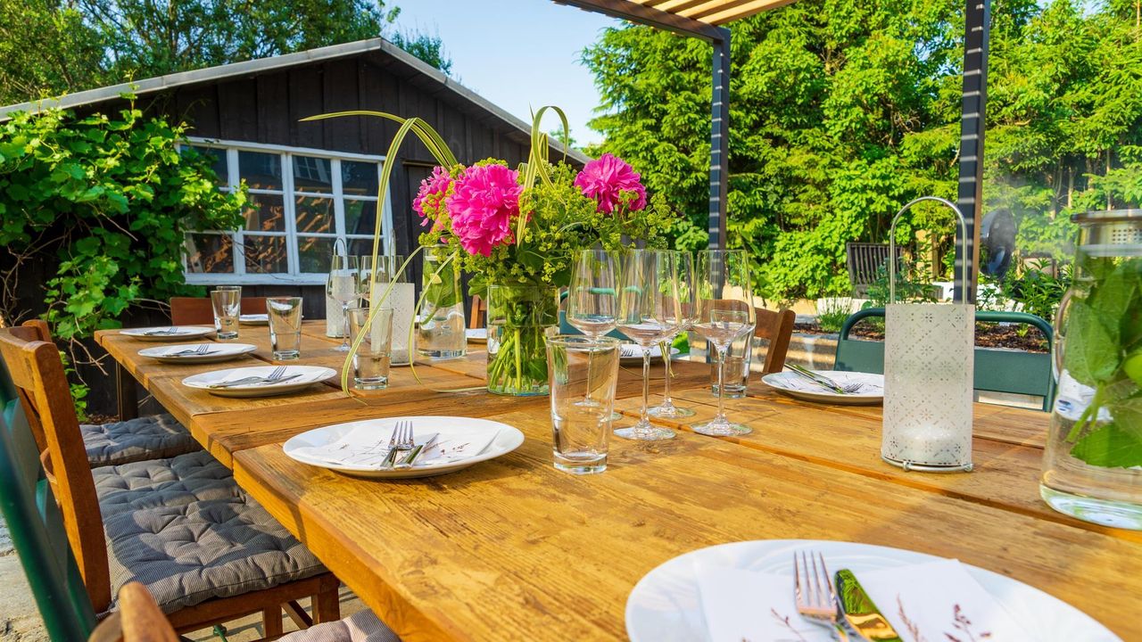 Marktquartier 5 Essbereich im Garten Marktquartier 5 Essbereich im Garten